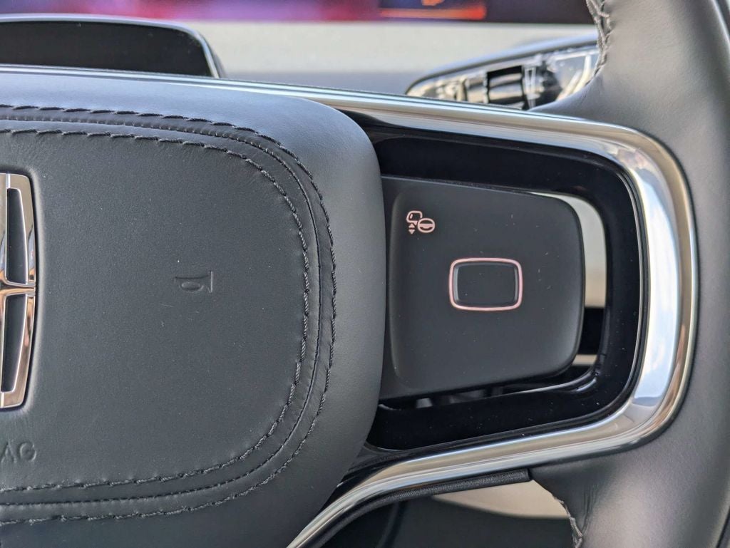 2027 Lincoln Navigator Premiere