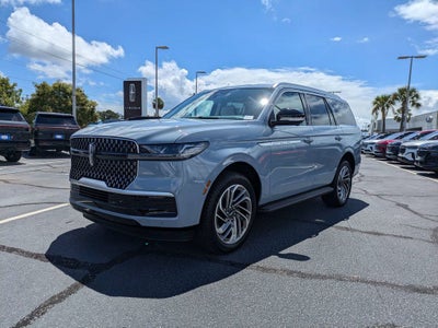 2027 Lincoln Navigator Premiere