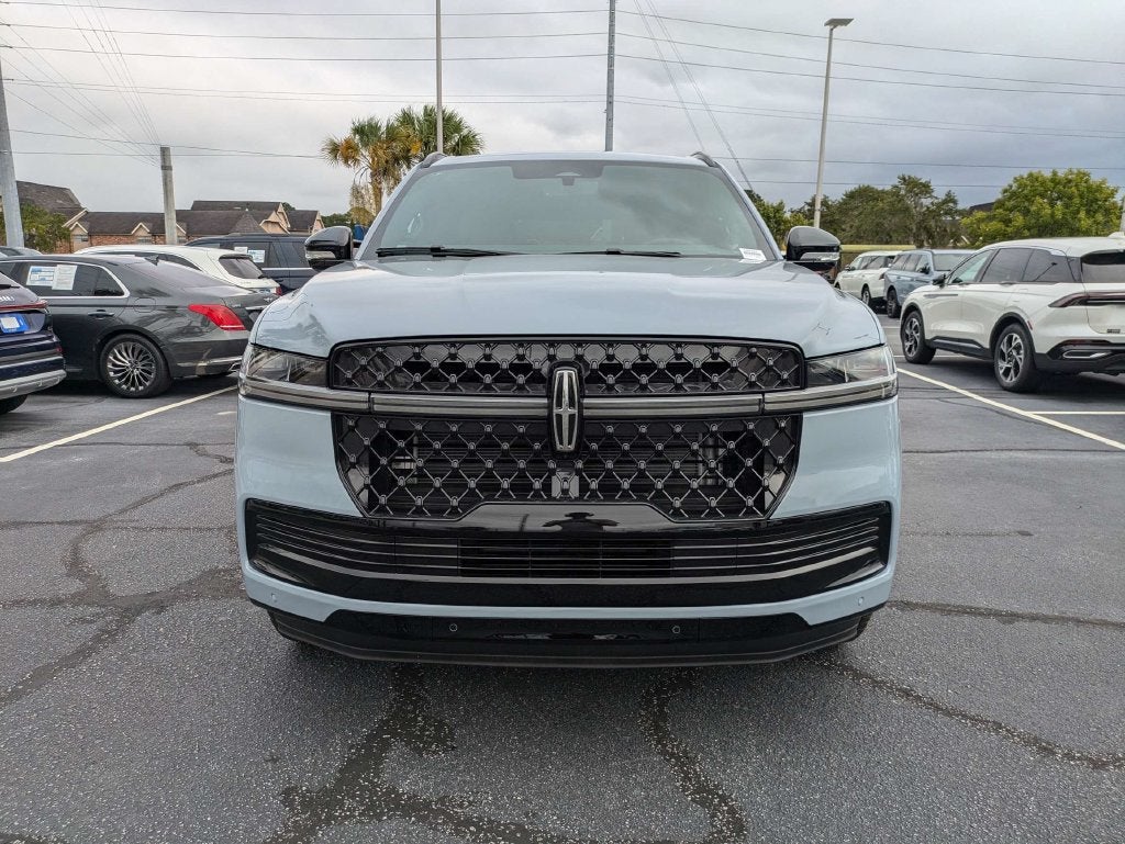 2027 Lincoln Navigator Reserve