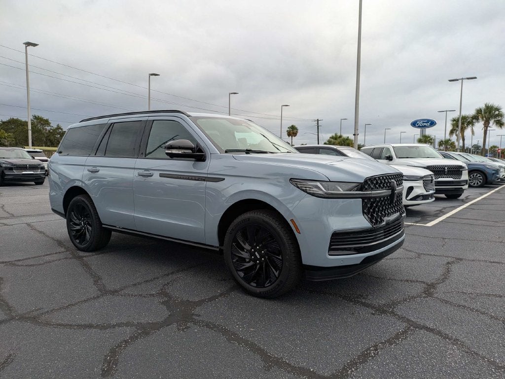 2027 Lincoln Navigator Reserve