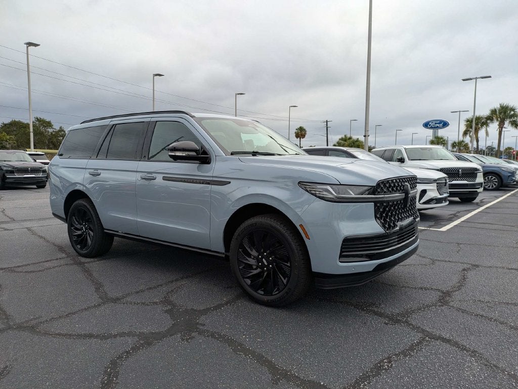 2027 Lincoln Navigator Reserve