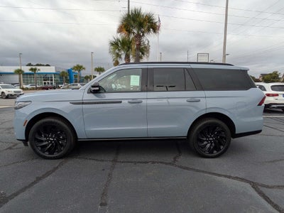 2027 Lincoln Navigator Reserve