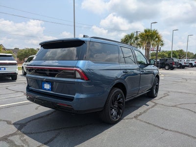 2027 Lincoln Navigator Reserve