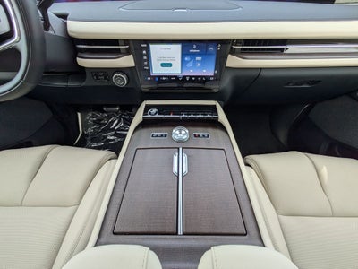 2027 Lincoln Navigator L Reserve