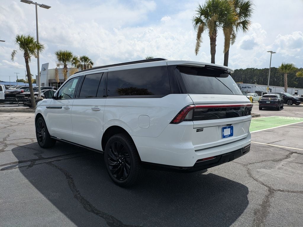 2027 Lincoln Navigator L Reserve