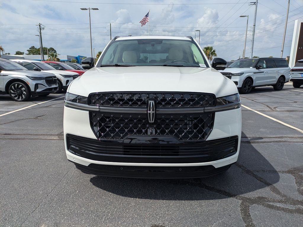 2027 Lincoln Navigator L Reserve