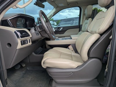 2023 Lincoln Navigator L Reserve