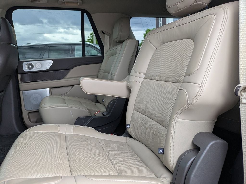 2023 Lincoln Navigator L Reserve