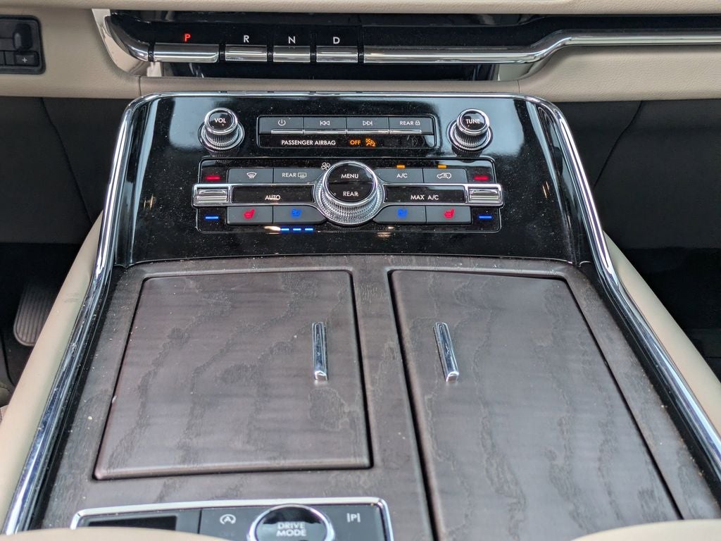 2023 Lincoln Navigator L Reserve