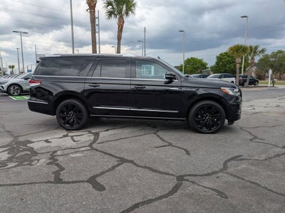 2023 Lincoln Navigator L Reserve