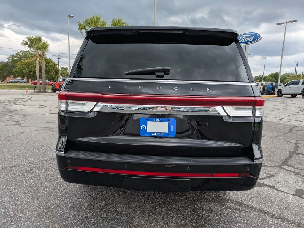 2023 Lincoln Navigator L Reserve