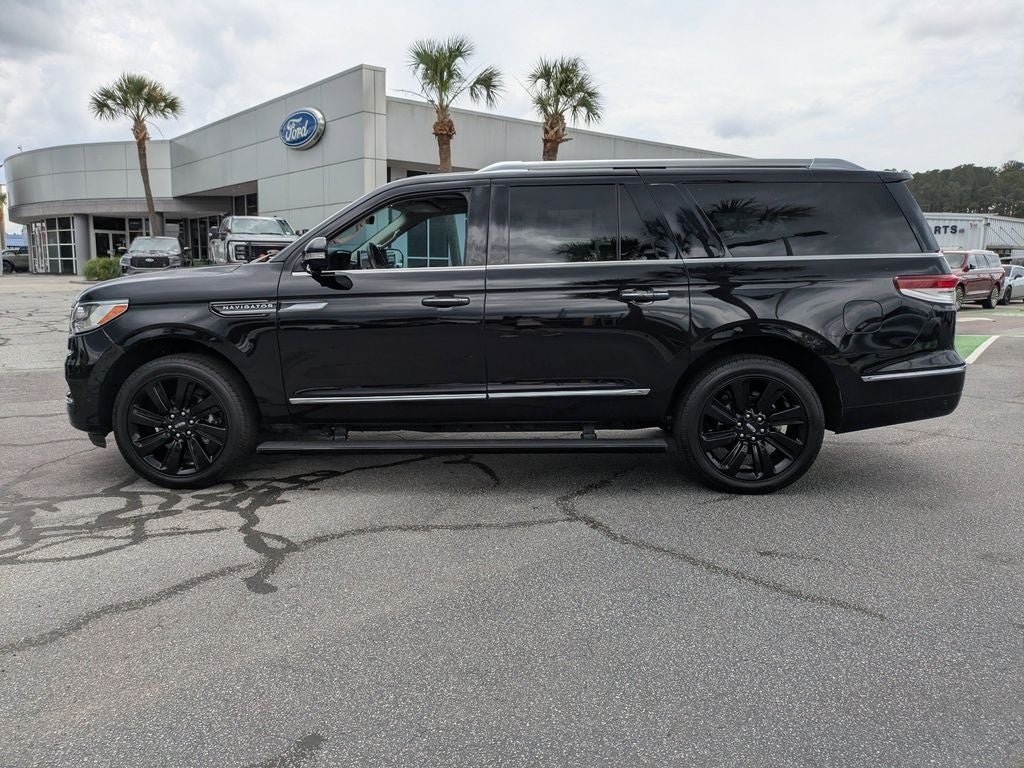 2023 Lincoln Navigator L Reserve