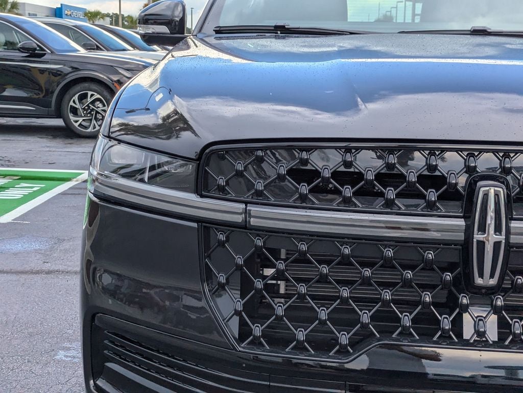 2027 Lincoln Navigator L Reserve