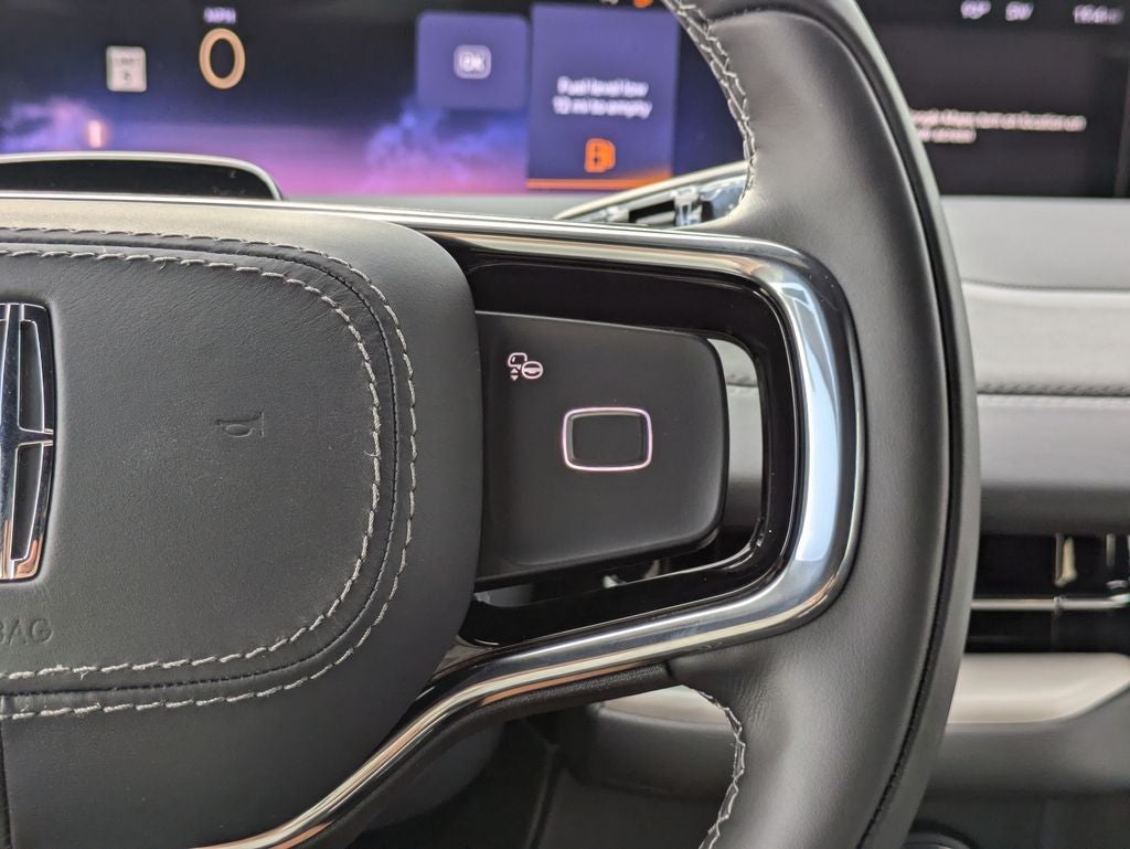 2027 Lincoln Navigator L Reserve