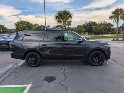2027 Lincoln Navigator L Reserve