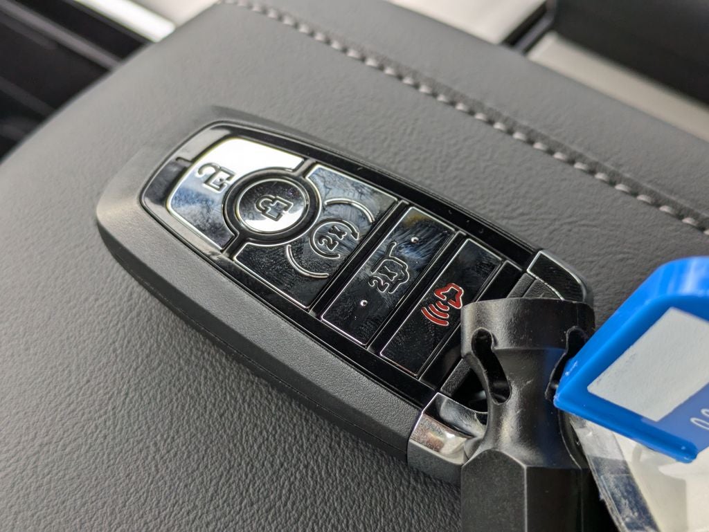 2027 Lincoln Navigator L Reserve