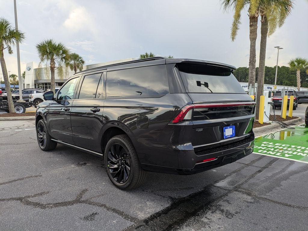2027 Lincoln Navigator L Reserve
