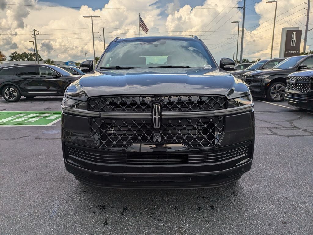 2027 Lincoln Navigator L Reserve