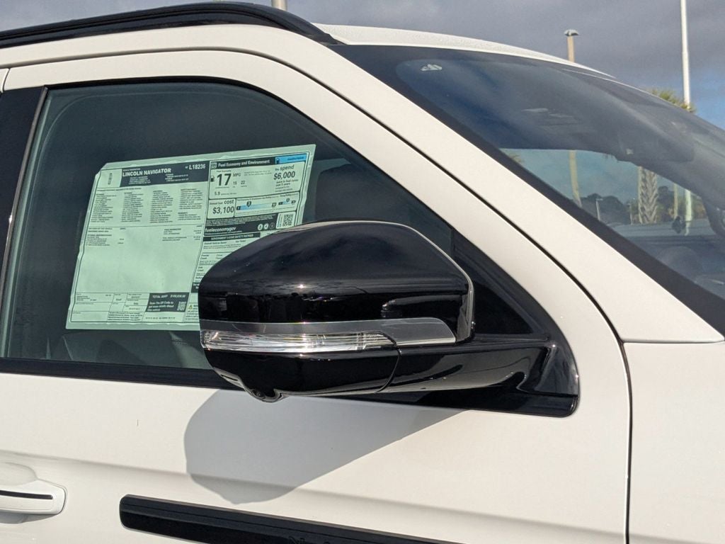 2025 Lincoln Navigator L Reserve