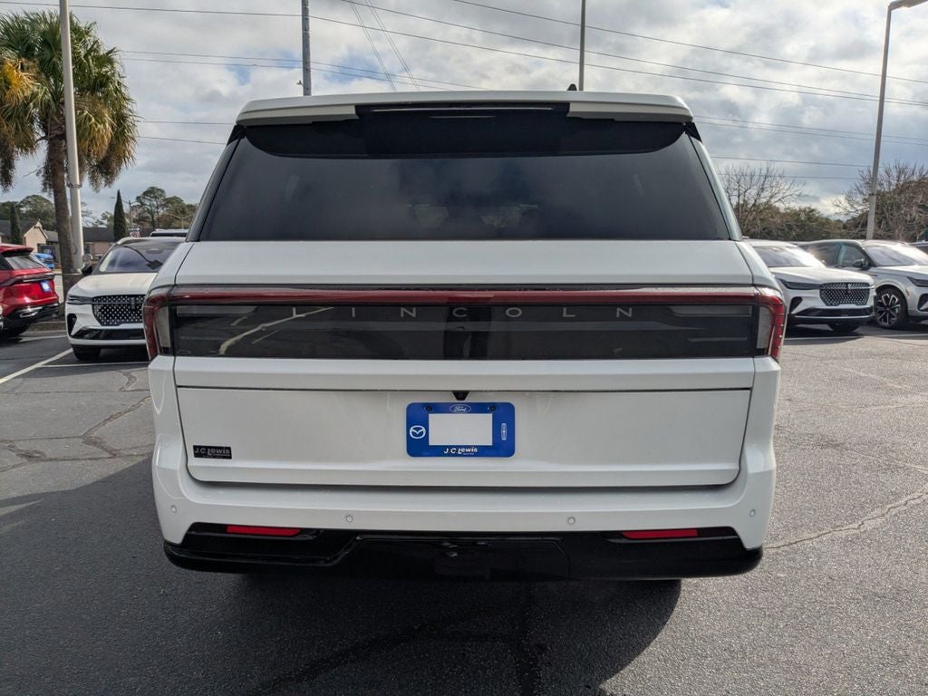 2025 Lincoln Navigator L Reserve