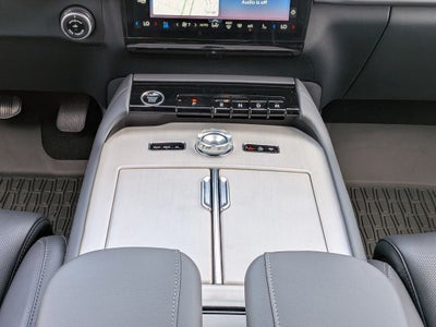 2026 Lincoln Navigator L Reserve