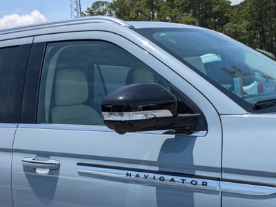 2027 Lincoln Navigator L Reserve