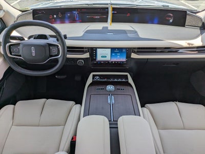 2027 Lincoln Navigator L Reserve