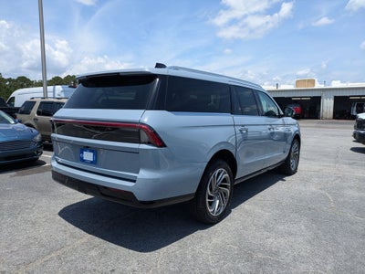 2027 Lincoln Navigator L Reserve