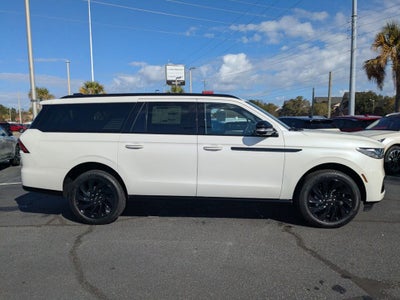 2026 Lincoln Navigator L Reserve