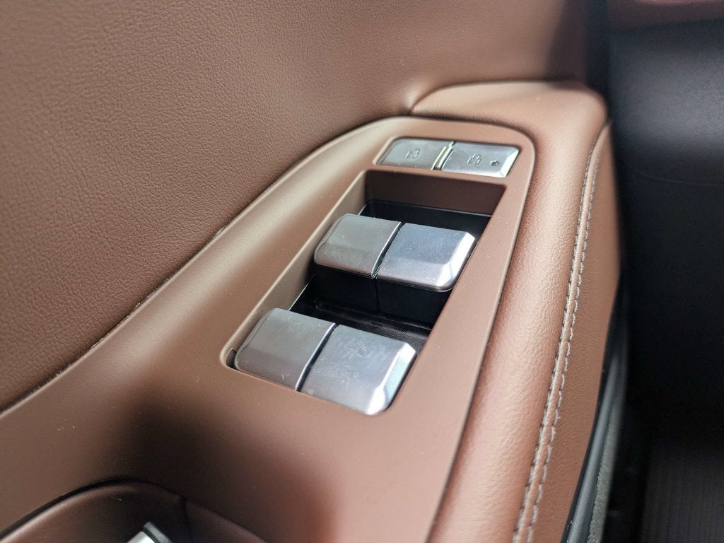 2027 Lincoln Navigator L Reserve
