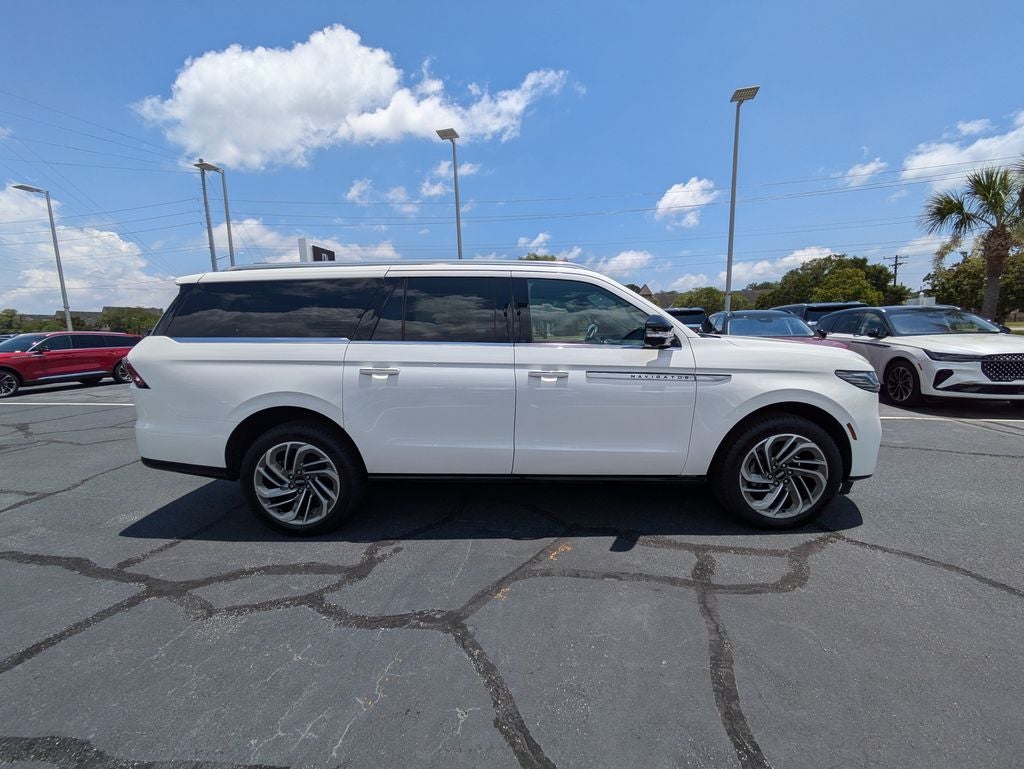 2026 Lincoln Navigator L Reserve