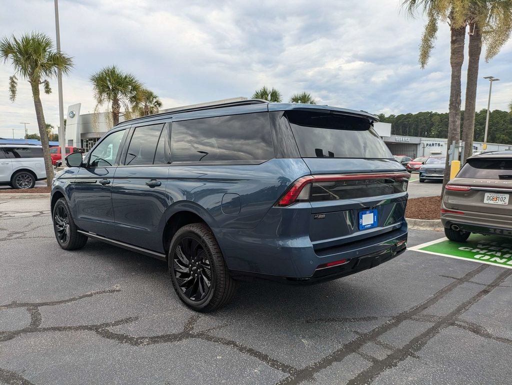 2027 Lincoln Navigator L Reserve