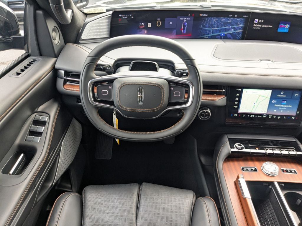 2025 Lincoln Navigator L Black Label