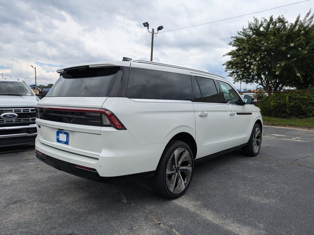 2026 Lincoln Navigator L Black Label