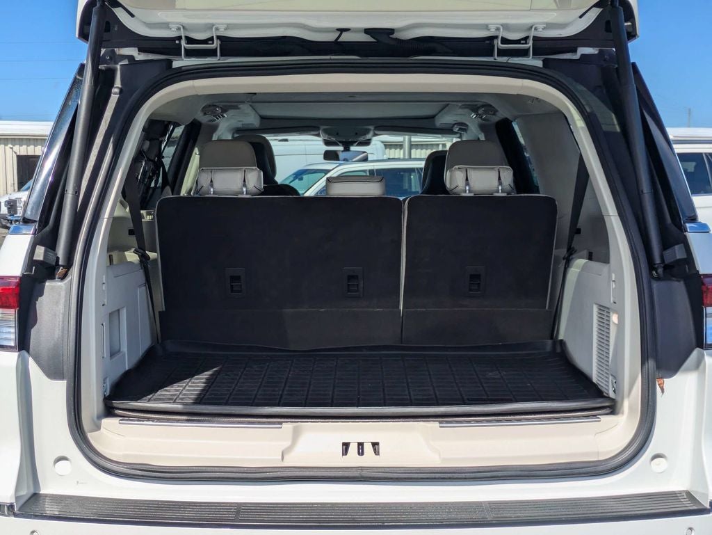 2022 Lincoln Navigator L Black Label