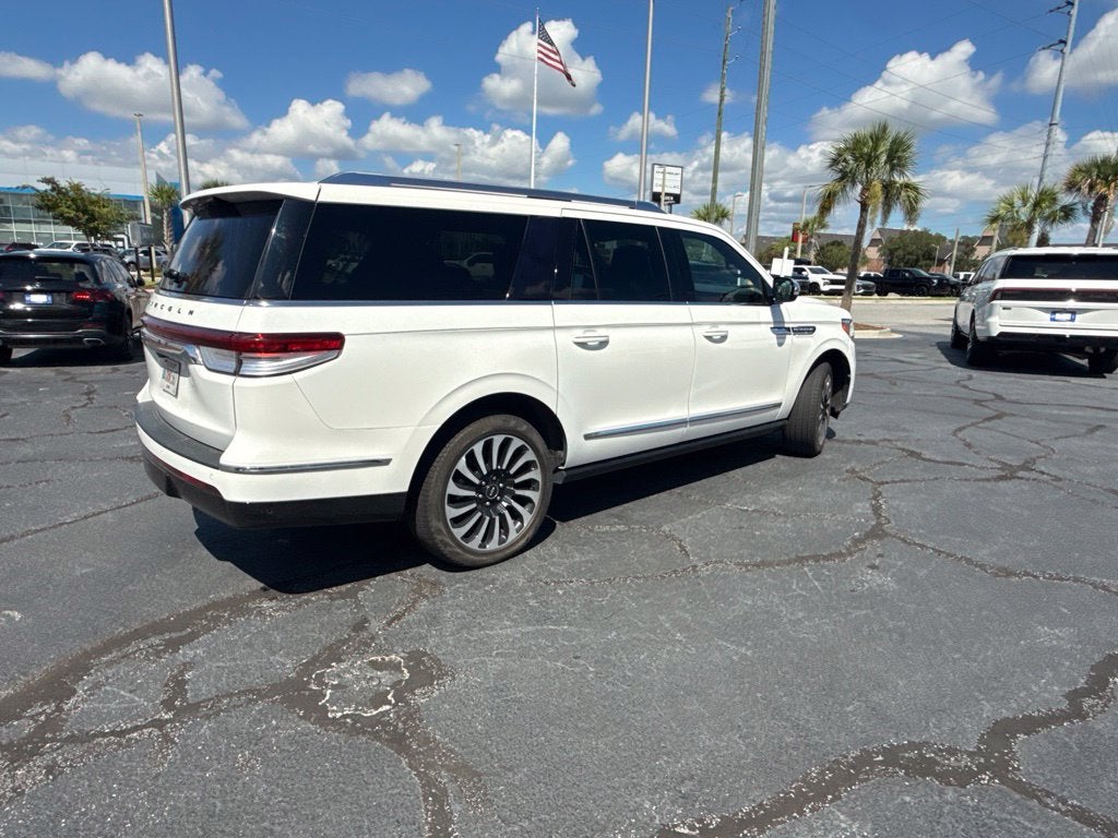 2022 Lincoln Navigator L Black Label