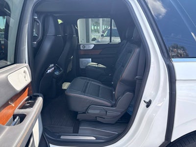 2022 Lincoln Navigator L Black Label