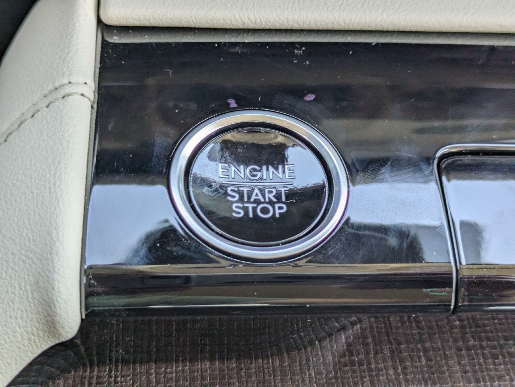 2027 Lincoln Navigator L Premiere