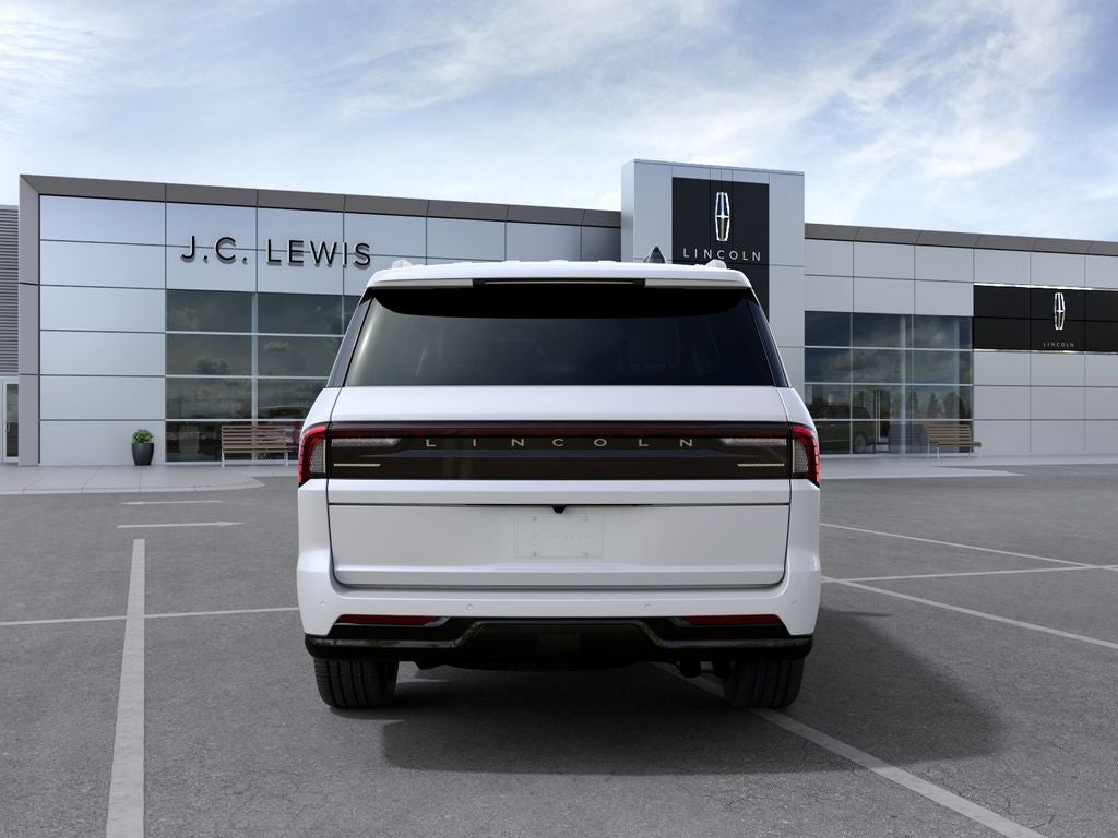 2027 Lincoln Navigator L Premiere
