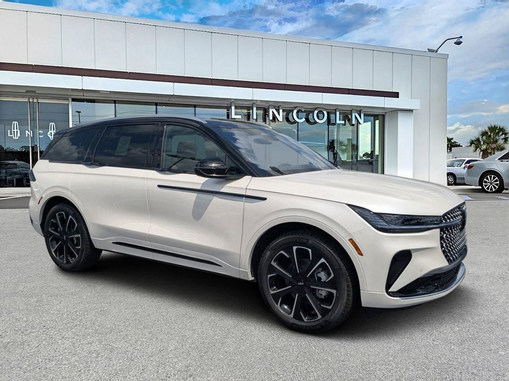 2026 Lincoln Nautilus Reserve AWD's photo