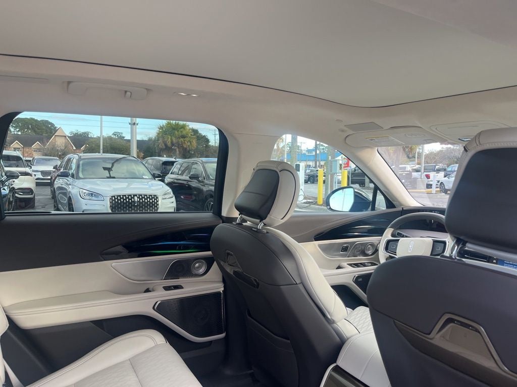 2025 Lincoln Nautilus Black Label