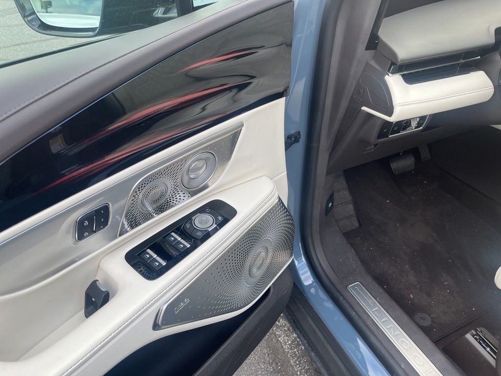 2025 Lincoln Nautilus Black Label