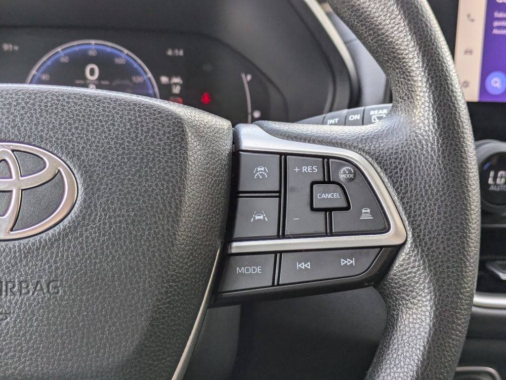 2025 Toyota Grand Highlander LE