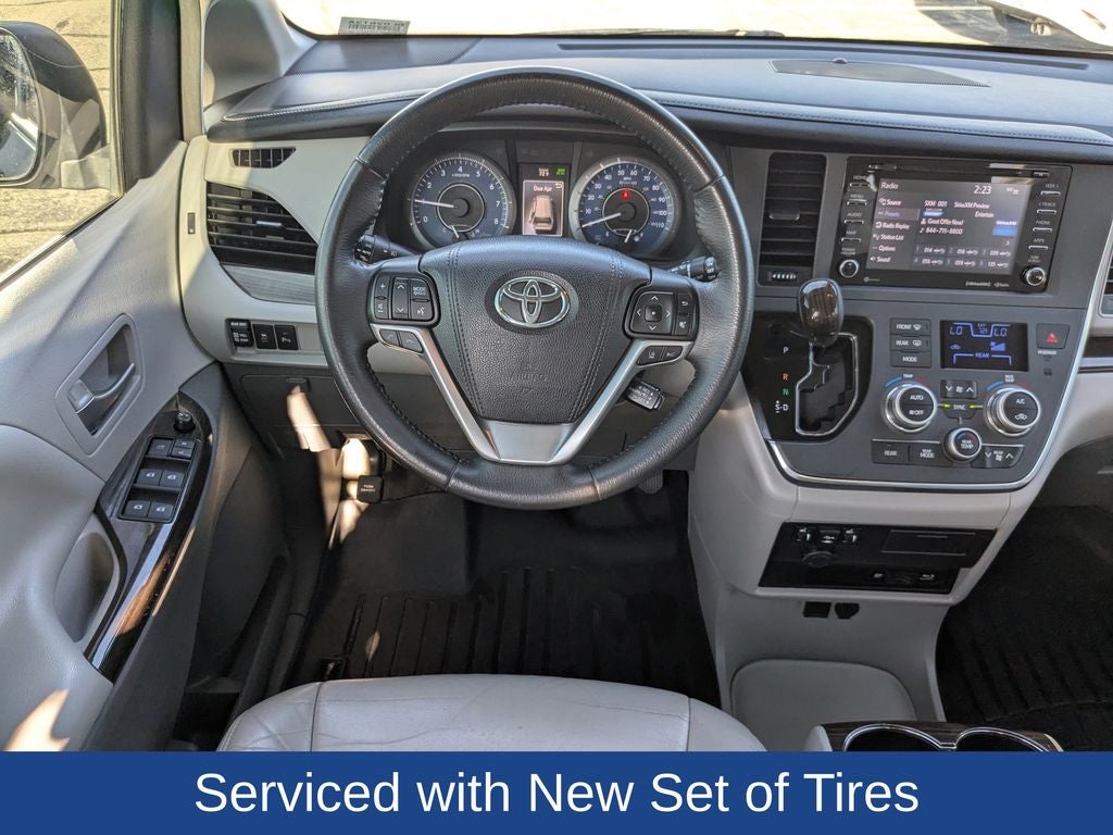 2018 Toyota Sienna XLE Premium 7 Passenger