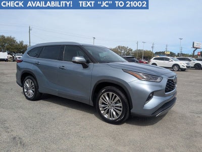 2023 Toyota Highlander Hybrid Platinum