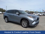 2023 Toyota Highlander Hybrid Platinum