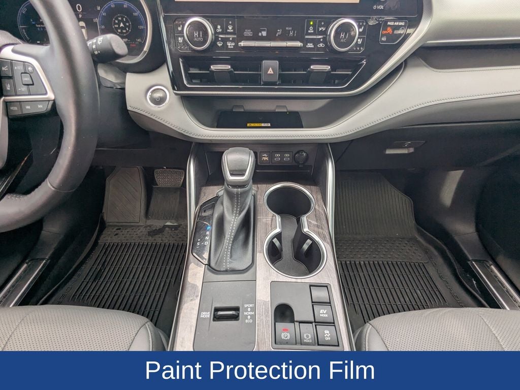 2023 Toyota Highlander Hybrid Platinum