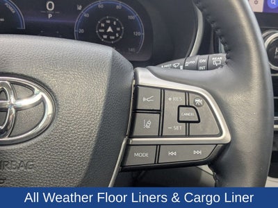 2023 Toyota Highlander Hybrid Platinum