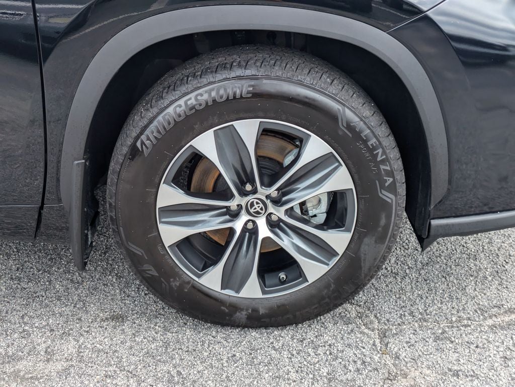 2024 Toyota Highlander Hybrid XLE