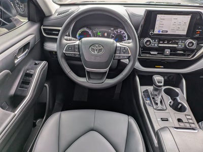 2024 Toyota Highlander Hybrid XLE
